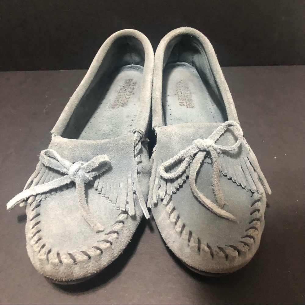 Stormy Blue Kilty Hardsole Minnetonka Moccasins-Size 9